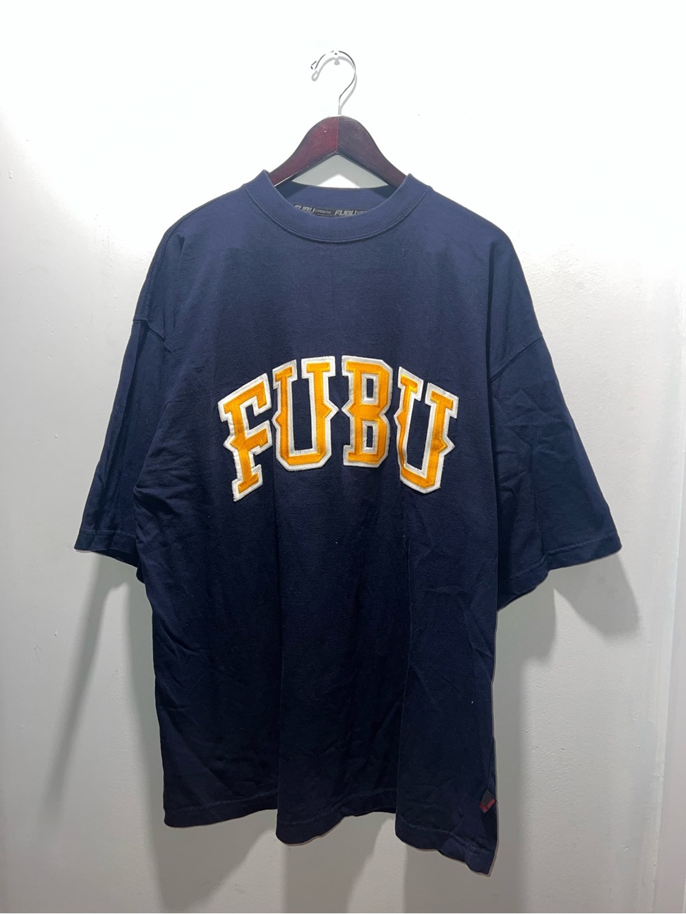 👕🌶 Y2K Vintage Fubu "Stitched Arch Spellout" T-Shirt